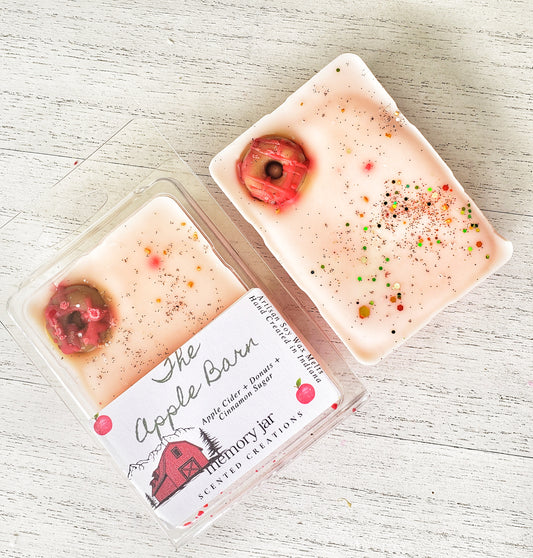 The Apple Barn Clamshell | Autumn Collection