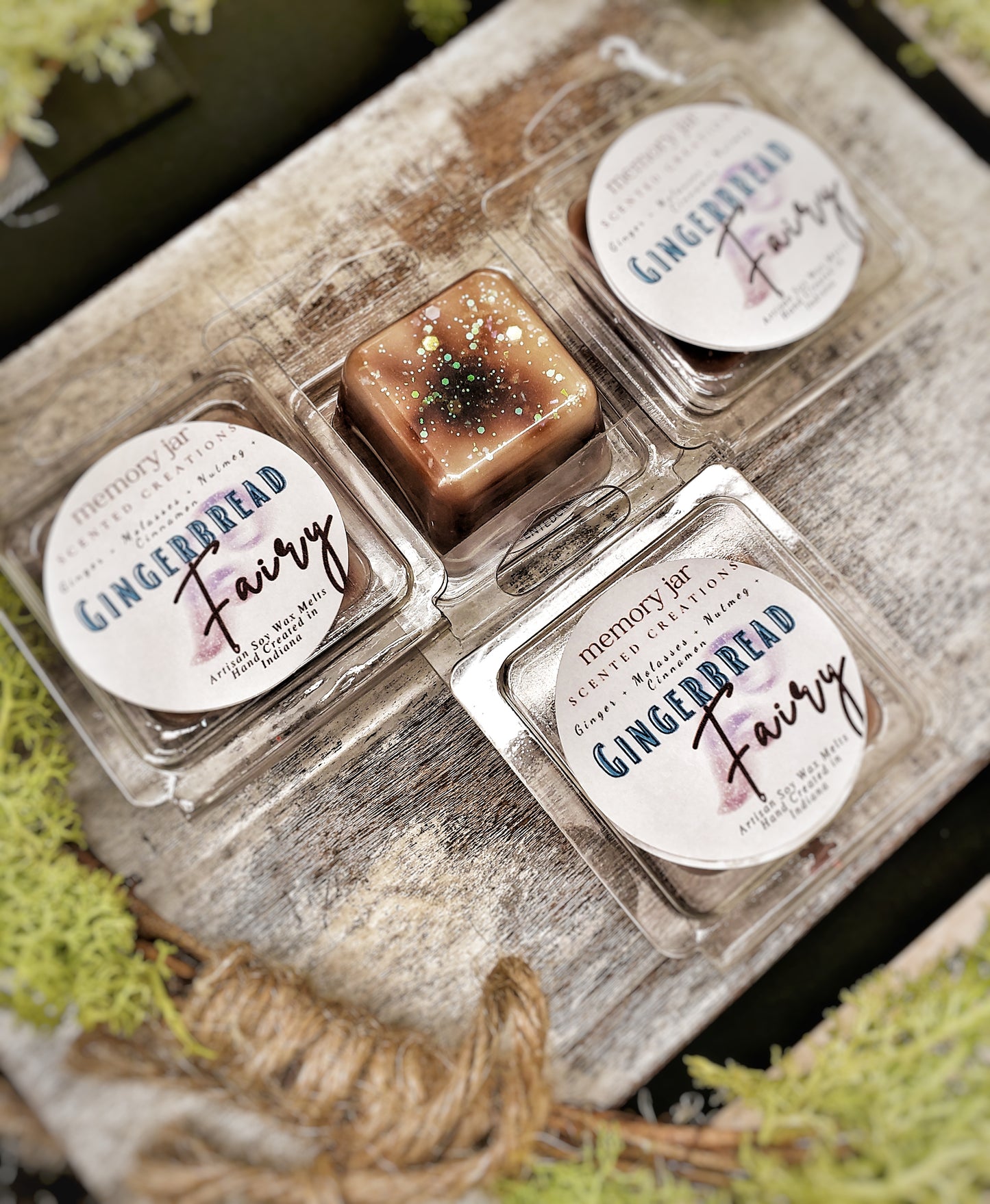 Gingerbread Fairy Soy Wax Melt | Holiday Edition Clamshell
